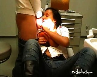 दंत चिकित्सक के लिए Blowjob