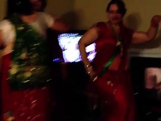 सेक्सी नेपाली चाची नृत्य